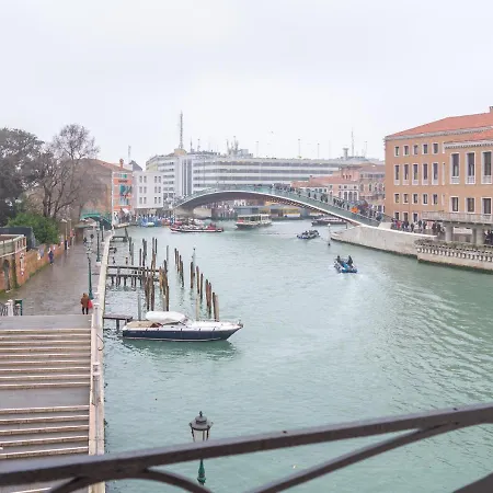 Grand Canal By Wonderful Italy * البندقية
