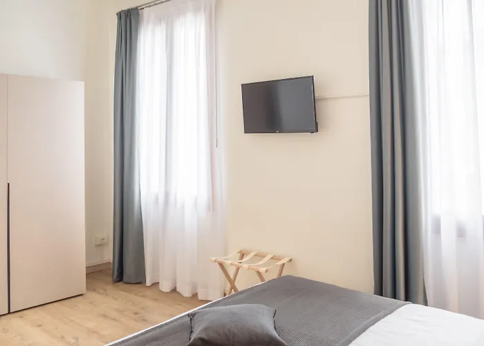 Grand Canal By Wonderful Italy * 威尼斯