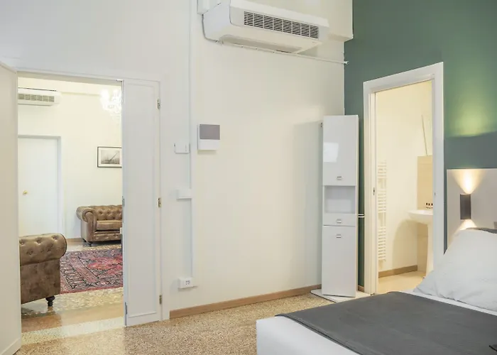 Grand Canal By Wonderful Italy *