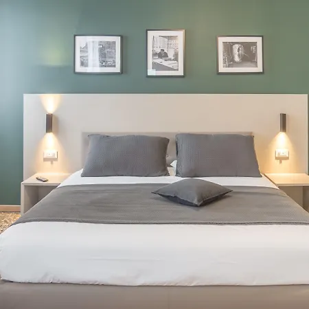 Grand Canal By Wonderful Italy *